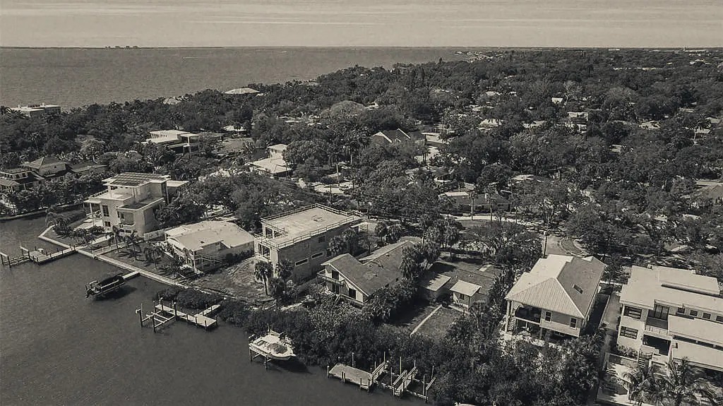 Aerial photo of Sen. Roger Marshall’s waterfront house in Sarasota, Florida.